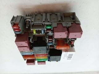 CAJA RELES / FUSIBLES FIAT TIPO II (356) SEDAN (7)