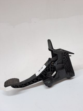 PEDAL EMBRAGUE DACIA SANDERO (7)