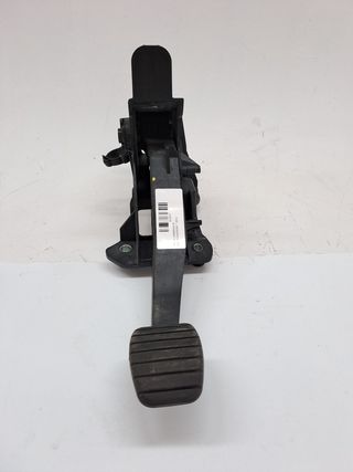PEDAL EMBRAGUE DACIA SANDERO (7)