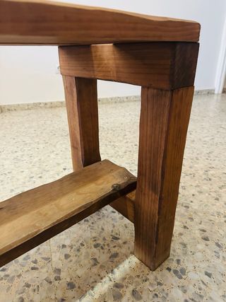 Banco de madera rústico