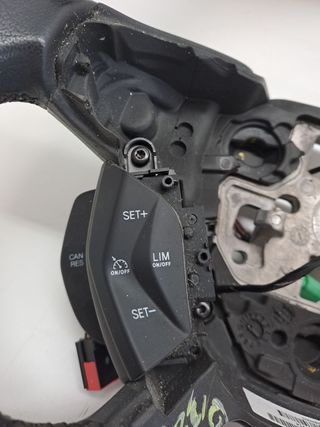 VOLANTE FORD C-MAX (2)