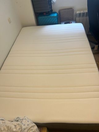 Cama 1.35x2m con Colchón y Canapé