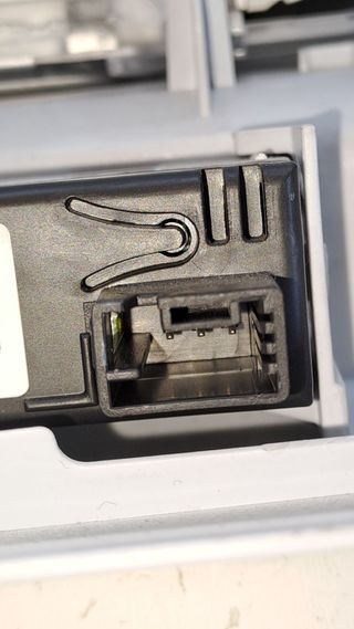 LUZ INTERIOR PEUGEOT 308 (6)