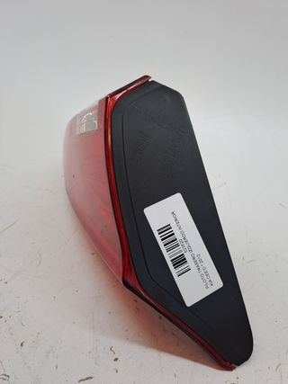 PILOTO TRASERO IZQUIERDO INTERIOR KIA CEED (5)