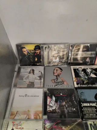 62 CDs Precintados o Nuevos 5€ unidad