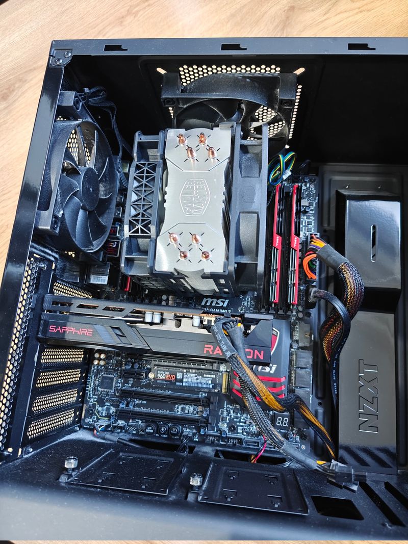 PC i7-6850K 32GB DDR4 AMD RX6600 M.2 nvme Samsung afbeelding 2