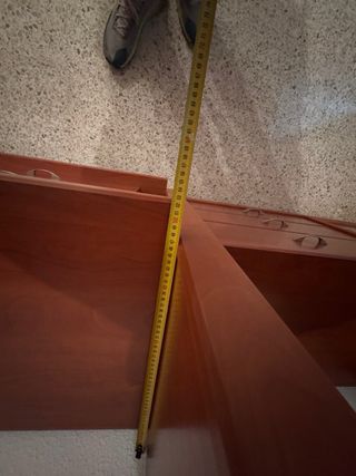 Mueble de salón madera y cristal