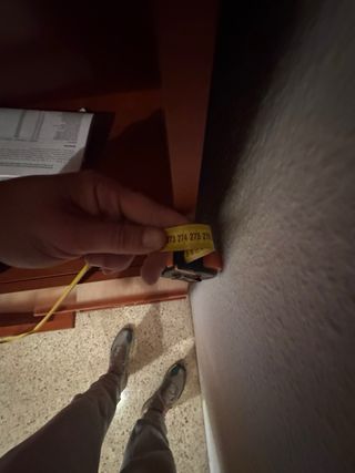 Mueble de salón madera y cristal