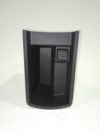 CONSOLA CENTRAL PEUGEOT 308 SW (3)