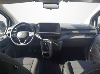 Volkswagen Caravelle Origin batalla larga 2025