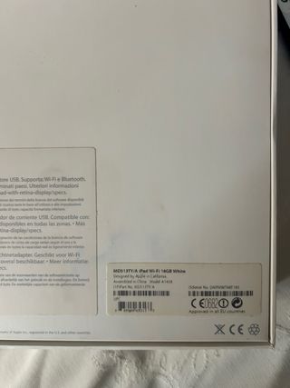 2x iPad 4 Apple Negro/Plata y un iPad 2.