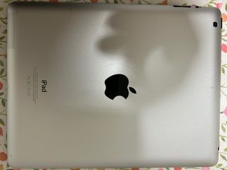 2x iPad 4 Apple Negro/Plata y un iPad 2.