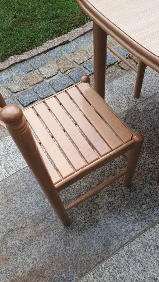 Mesa de cocina y 4 sillas