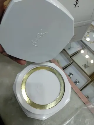 Yves Saint Laurent Poudre Parfumée pour le Corps
