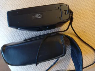 Cámara Minolta F10 Focus Free + Funda