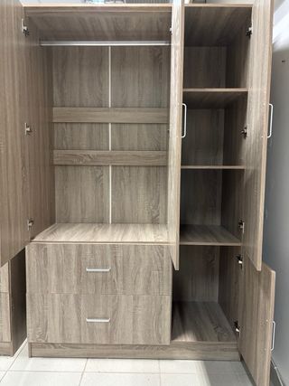 Armario 3 puertas roble con espejo