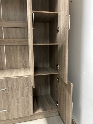 Armario 3 puertas roble con espejo