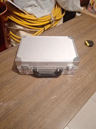 Estuche de Maquillaje Plateado y Rosa