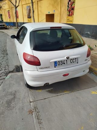 Peugeot 206 2003. DIESEL