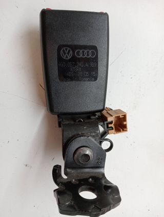 ENGANCHE CINTURON AUDI Q3 (8UG)