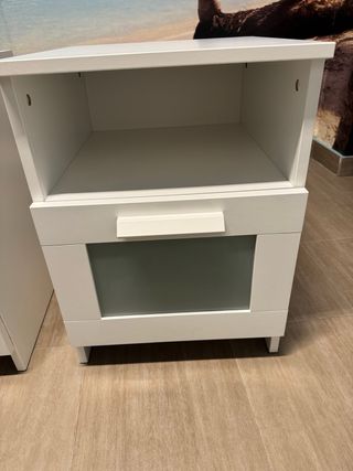 Mesitas de noche blanca Ikea