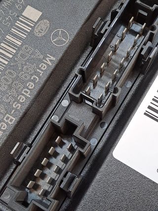 CAJA RELES / FUSIBLES MERCEDES-BENZ CLASE B (W245)