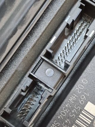 CAJA RELES / FUSIBLES MERCEDES-BENZ CLASE B (W245)