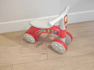 Bicicleta infantil 4 ruedas Molto