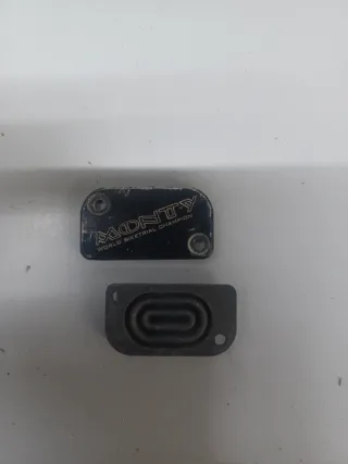 Tapa Monty Hope + Junta