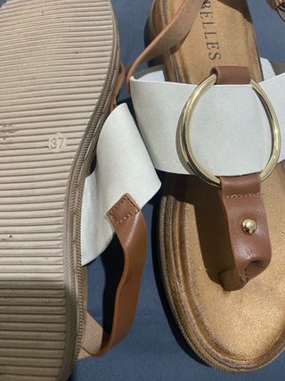 Sandalias BELLES blancas y marrones