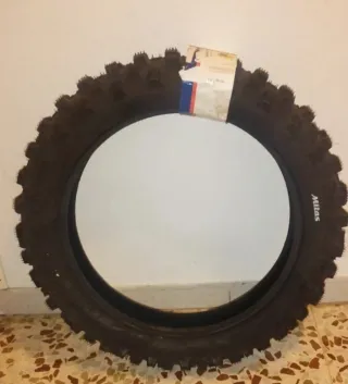 Neumático 140/80-18