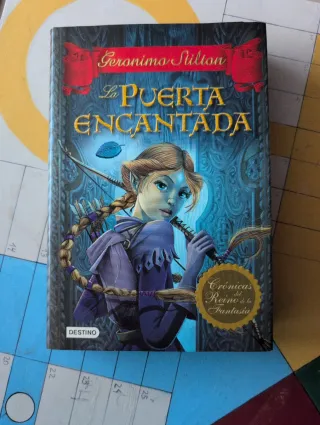 2 libros: Crónicas del Reino de la Fantasía 1 y 2