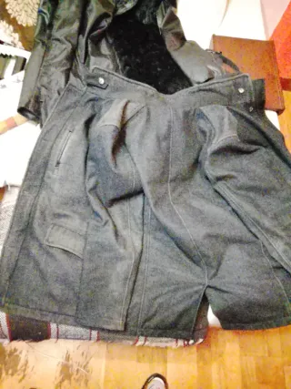 Chaquetón de hombre gris y negro