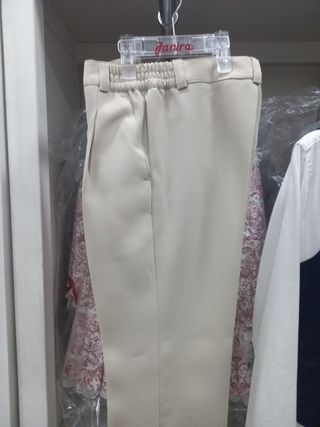 Pantalón ceremonia talla seis años
