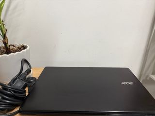 Portátil Acer ES1-571G i3 SSD 500GB 8GB RAM