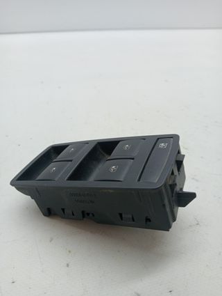 MANDO ELEVALUNAS DELANTERO IZQUIERDO OPEL INSIGNIA BERLINA (4)