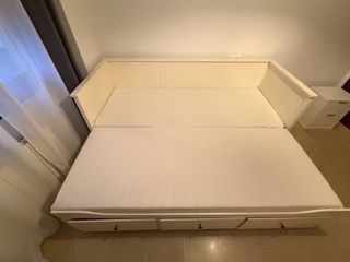 Diván cama Ikea Hemnes con 2 colchones