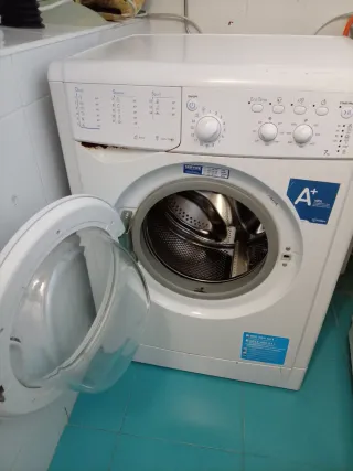 Lavadora Indesit rota