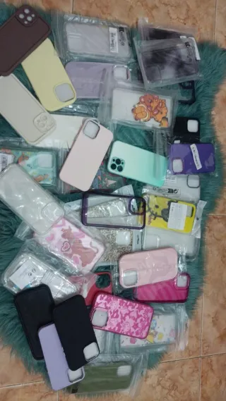 iPhone 12 Pro Max Blanco + fundas