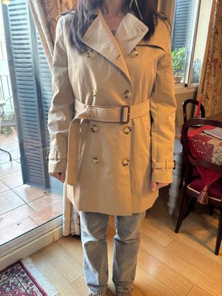 Gabardina Beige Clásica. Talla 12 UK