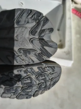 Hoka Kawana Scarpe da Corsa Nere e Oro