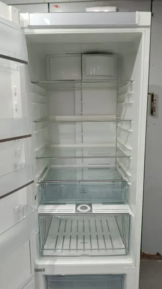 Oferta pack Nevera marca ELECTROLUX altur 2 metro