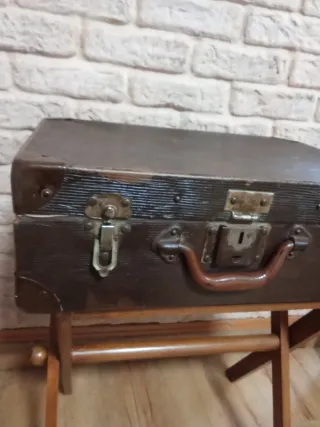 Maleta antigua años 30/40+ mesa plegable auxiliar