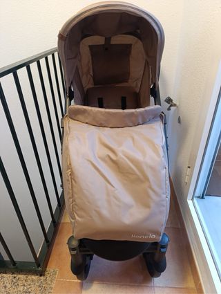 Sillita de paseo color beige