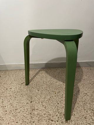 Taburete de madera verde Ikea KYPRE