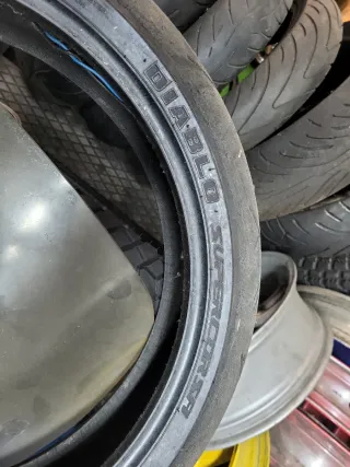 Neumático Pirelli Diablo Supercorsa 200/70 ZR 17