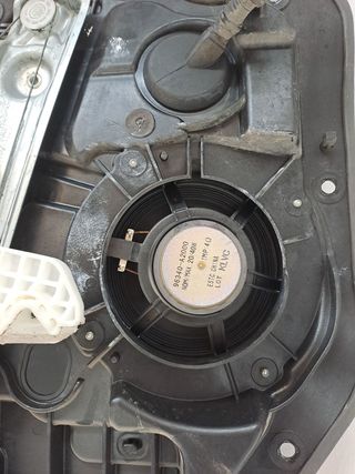 ELEVALUNAS DELANTERO IZQUIERDO KIA CEED (3)