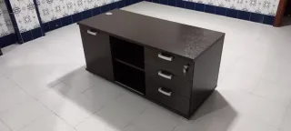 Mesa de oficina cristal y madera