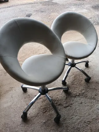 Sillas giratorias altura regulable polipiel blanca