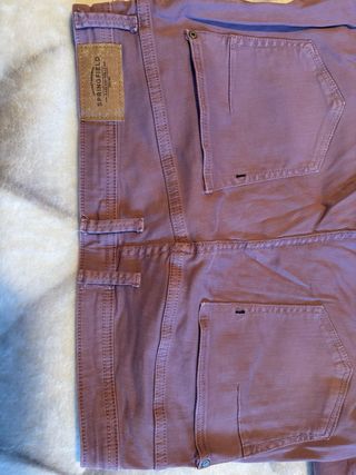 Pantalones morados